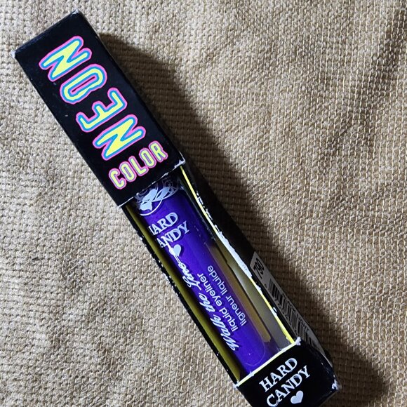 Hard Candy Neon Color Liquid Eyeliner - BLACK LIGHT #790 - Picture 1 of 7
